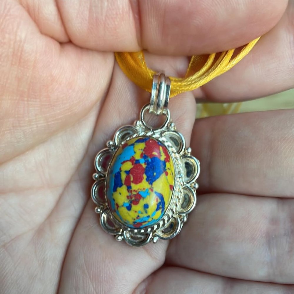 Gorgeous Rainbow Jasper (Circus Stone) in a Sterling Silver Pendent Setting, sta - Picture 1 of 3